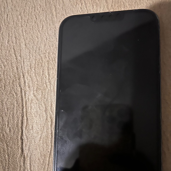 iPhone 13 pro max - Picture 1 of 2